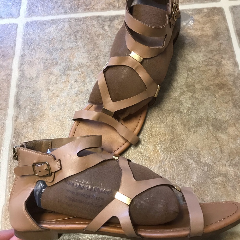 Breckelle’s Gladiator Sandals